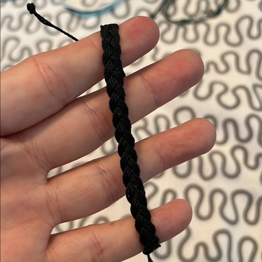 Multiple adjustable bracelets - Picture 6 of 10